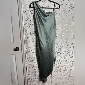 Gianni Bini Easton Asymmetric Neck Sleeveless satin shift midi Dress